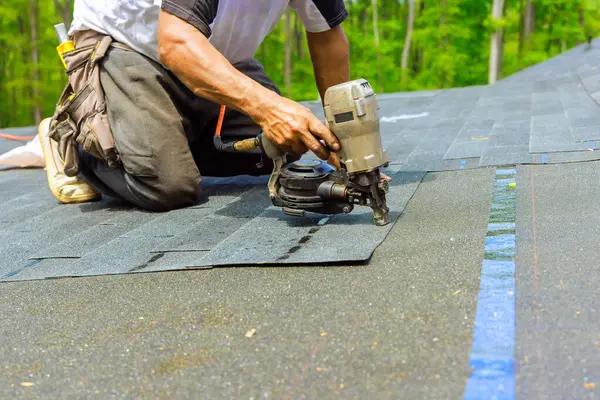 Roof Replacement Contractor Reviews: How to Spot Fake Ones